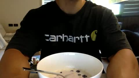 Snapshot of jamesmo820913 chatting on 10-06-25, 02:09 jamesmo820913 online show from 10-06-25, 02:09