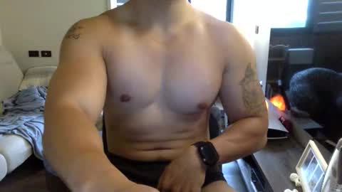 Snapshot of jamesmo820913 chatting on 10-31-25, 06:47 jamesmo820913 online show from 10-31-25, 06:47