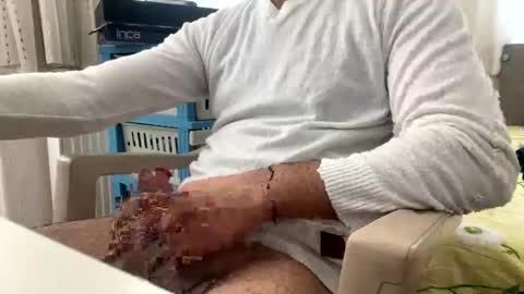 Snapshot of jamessandt chatting on 01-17-25, 10:11 jamessandt online show from 01-17-25, 10:11