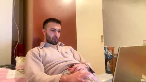 Snapshot of jamessandt chatting on 02-11-25, 06:44 jamessandt online show from 02-11-25, 06:44