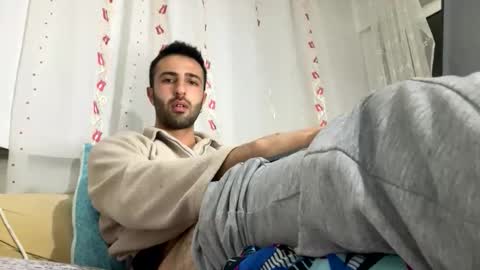 Snapshot of jamessandt chatting on 11-27-25, 08:44 jamessandt online show from 11-27-25, 08:44