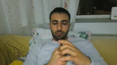 Snapshot of jamessandt chatting on 12-17-25, 04:02 jamessandt online show from 12-17-25, 04:02