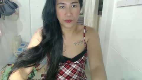 jamessie07 online show from 10-08-25, 04:59