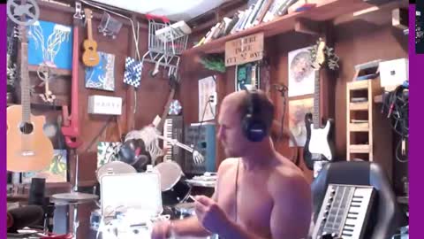 Snapshot of jameswebbscope chatting on 10-31-25, 05:03 Jameswebbscope online show from 10-31-25, 05:03