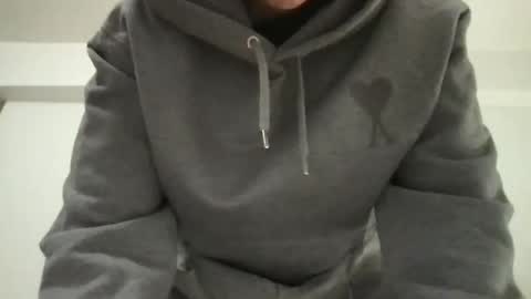 Snapshot of jami4u chatting on 04-17-26, 03:37 JAMI4U online show from 04-17-26, 03:37