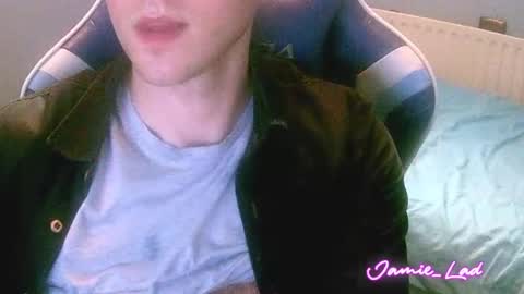 Snapshot of jamie_lad chatting on 12-03-24, 04:06 Jamie online show from 12-03-24, 04:06