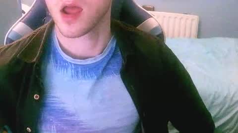 Snapshot of jamie_lad chatting on 12-12-24, 10:34 Jamie online show from 12-12-24, 10:34