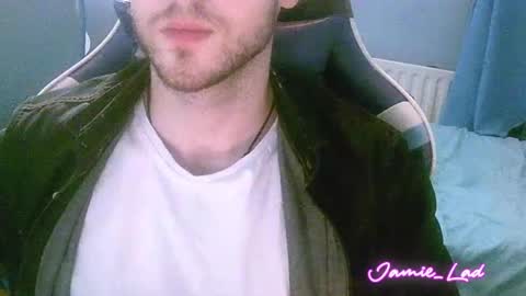 Snapshot of jamie_lad chatting on 12-26-24, 09:37 Jamie online show from 12-26-24, 09:37