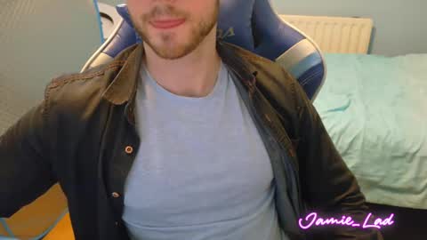 Snapshot of jamie_lad chatting on 01-06-25, 09:22 Jamie online show from 01-06-25, 09:22