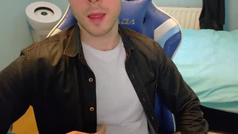 Snapshot of jamie_lad chatting on 01-22-25, 11:34 Jamie online show from 01-22-25, 11:34