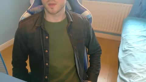 Snapshot of jamie_lad chatting on 02-14-25, 02:23 Jamie online show from 02-14-25, 02:23