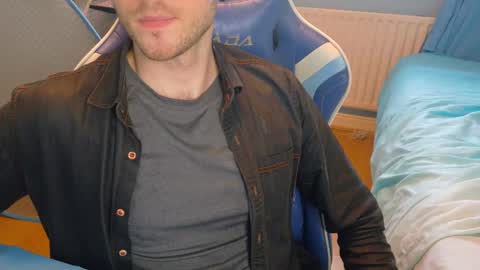 Snapshot of jamie_lad chatting on 02-15-25, 03:06 Jamie online show from 02-15-25, 03:06