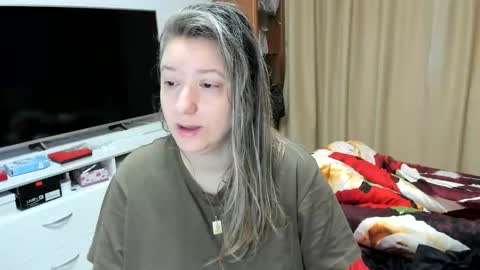 Snapshot of jamielane chatting on 03-06-26, 10:01 jamielanecb online show from 03-06-26, 10:01