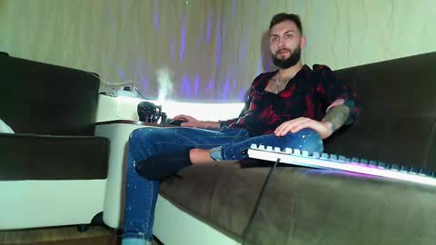 Robbie online show from 02-25-25, 07:09