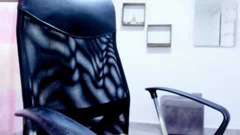 jan_milkhot online show from 01-19-25, 09:02