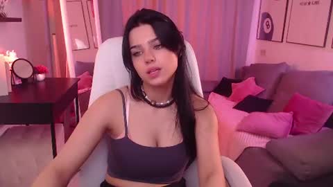 Snapshot of jane_fondaa chatting on 06-22-26, 05:21 Jane online show from 06-22-26, 05:21