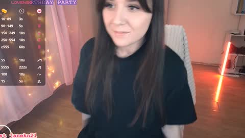 Snapshot of jane_kinn chatting on 12-02-24, 07:49 jane_kinn online show from 12-02-24, 07:49