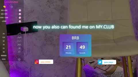 Snapshot of jane_meys chatting on 01-14-25, 11:10 your kitty JANE roawww online show from 01-14-25, 11:10