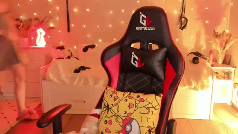 Jane online show from 02-22-25, 03:45