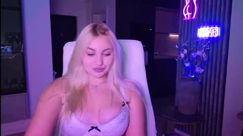 Snapshot of janemiss chatting on 10-28-25, 07:38 Jane online show from 10-28-25, 07:38