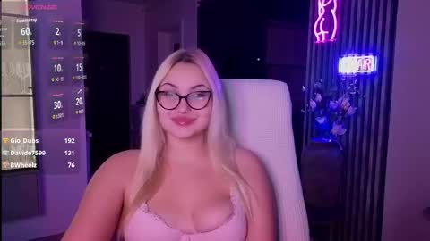 Snapshot of janemiss chatting on 11-24-25, 11:04 Jane online show from 11-24-25, 11:04