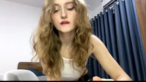 Janie online show from 04-08-26, 06:41