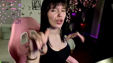 Alexia online show from 04-15-26, 09:16