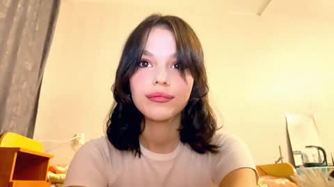 Snapshot of janethcensky chatting on 11-20-25, 02:39 Aleksia online show from 11-20-25, 02:39