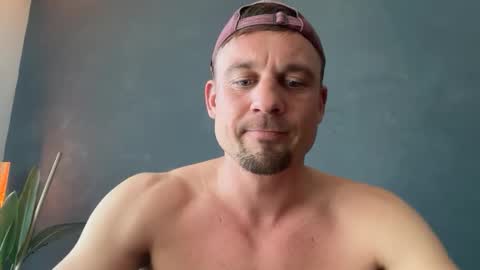 Snapshot of janettarobin chatting on 04-07-26, 02:39 RoJan online show from 04-07-26, 02:39