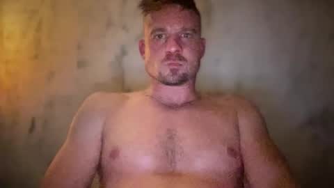 Snapshot of janettarobin chatting on 05-22-26, 01:57 RoJan online show from 05-22-26, 01:57