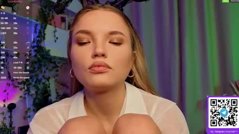 Hi Im Alice and here youll find something online show from 12-04-25, 06:34