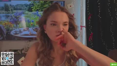 Hi Im Alice and here youll find something online show from 03-17-26, 06:06