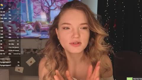 Hi Im Alice and here youll find something online show from 04-07-26, 06:47