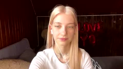 Elsa online show from 07-02-26, 08:42