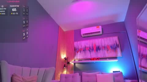 Janinne  online show from 03-25-26, 11:05