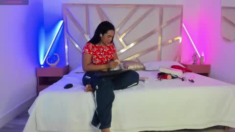 Janna online show from 10-31-25, 03:29