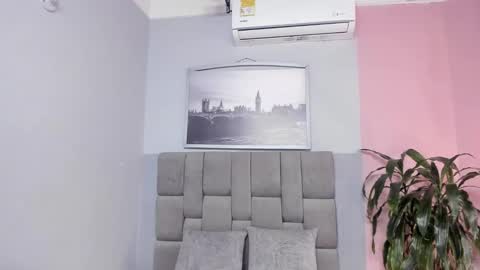 Snapshot of janna_lopezz chatting on 10-30-25, 11:11 Janna online show from 10-30-25, 11:11