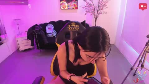          online show from 07-16-26, 07:42