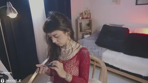   jmaybe e online show from 12-01-25, 03:06