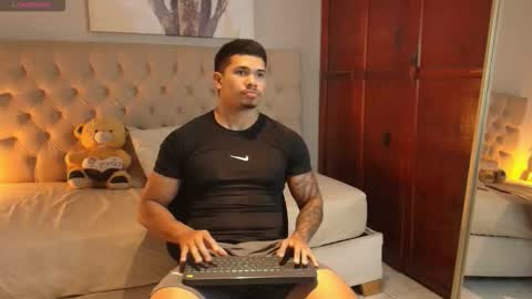 janomar01 online show from 01-17-26, 08:23