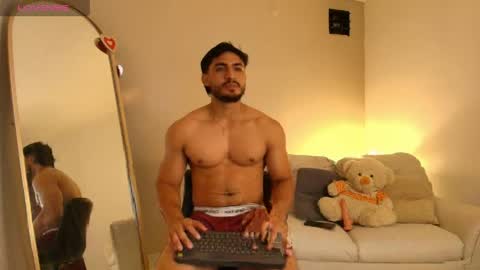 janomar01 online show from 04-25-26, 01:36