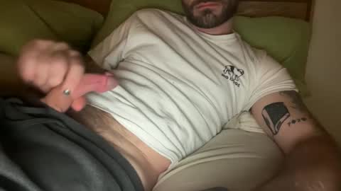 Snapshot of japandroidd chatting on 10-31-25, 08:37 japandroidd online show from 10-31-25, 08:37