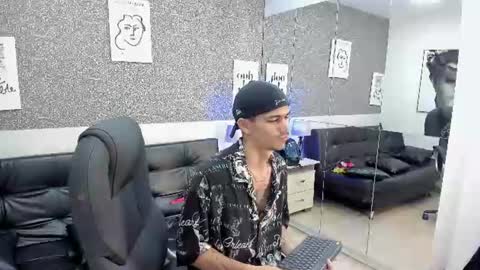 Snapshot of jared_cole chatting on 06-11-26, 10:57 Jared online show from 06-11-26, 10:57