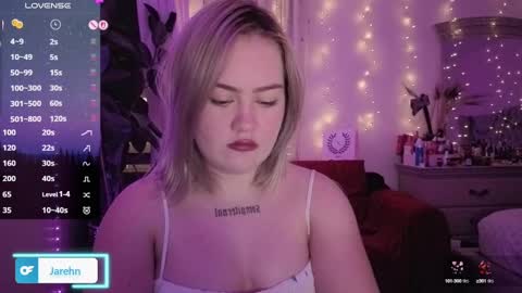 Snapshot of jarehn chatting on 09-10-25, 03:06 Jaren online show from 09-10-25, 03:06