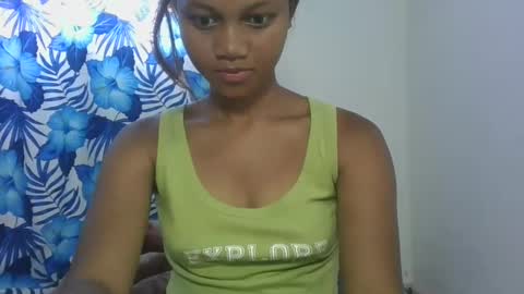 Snapshot of jarevava chatting on 02-22-25, 09:34 Jarevava online show from 02-22-25, 09:34