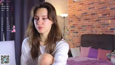 Chloe online show from 11-04-25, 06:12