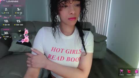 Snapshot of jasmine_019 chatting on 10-22-25, 06:51 J- next transmission december 4 online show from 10-22-25, 06:51