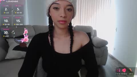 Snapshot of jasmine_019 chatting on 11-10-25, 07:13 J- next transmission december 4 online show from 11-10-25, 07:13