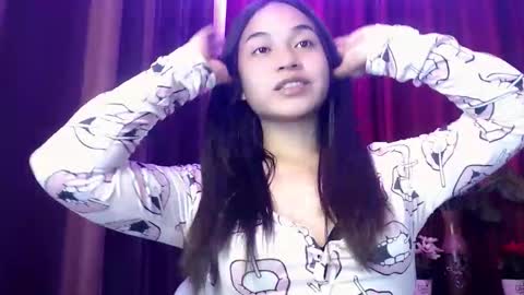 JASMINE online show from 05-01-26, 01:59