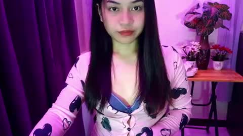 JASMINE online show from 06-18-26, 02:01